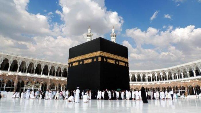 Visa Haji Furoda Belum Keluar, Gimana Nasib Sederet Artis di Tanah Suci? 