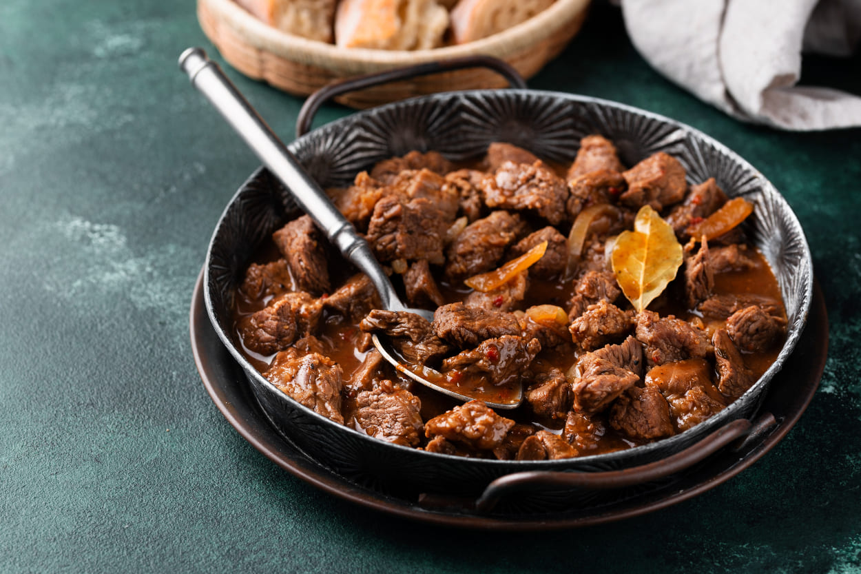 Perut Kembung Usai Makan Daging? Begini Penjelasan Medis dan Cara Mengatasinya! gbr
