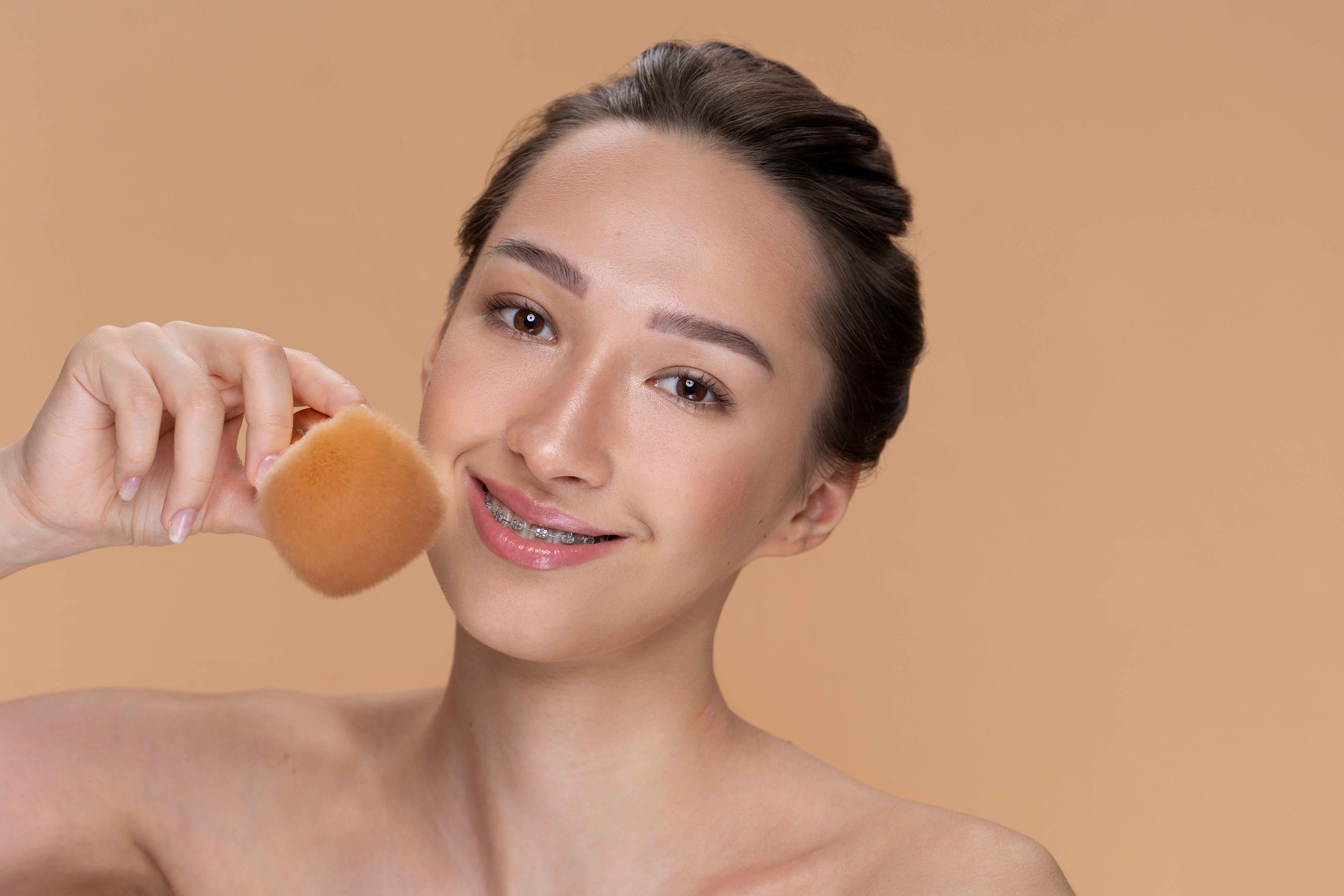 Salah Beli Foundation Terlalu Terang? Jangan Buru-Buru Dibuang! Yuk, intip 5 Cara Cerdas Menyiasatinya gbr