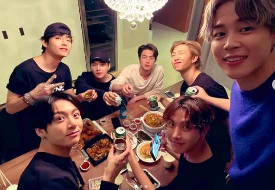 RM, V, Jimin & Jungkook BTS Siap Sapa ARMY di Lokasi Berbeda Usai Wamil, Di mana Saja?
