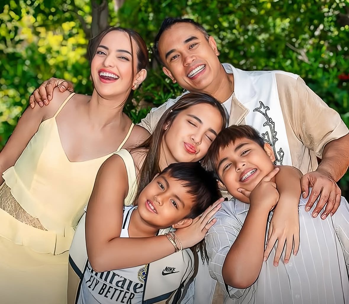 Salut Banget! Gaya Parenting Nia Ramadhani Bikin Netizen Kagum, Begini Triknya!