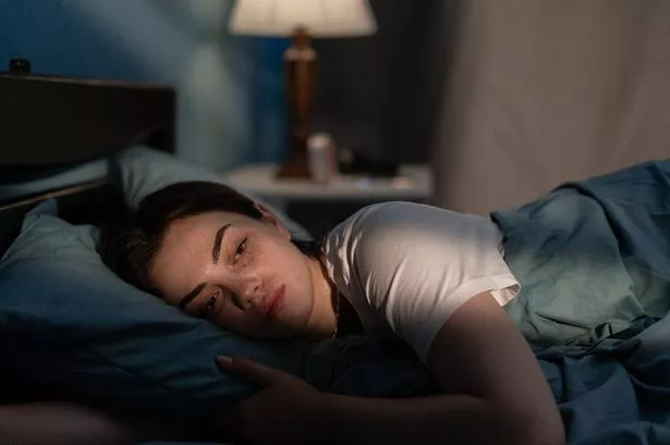 Overthinking di Malam Hari? Ini Cara Jitu Biar Kamu Bisa Tidur Nyenyak Lagi! gbr