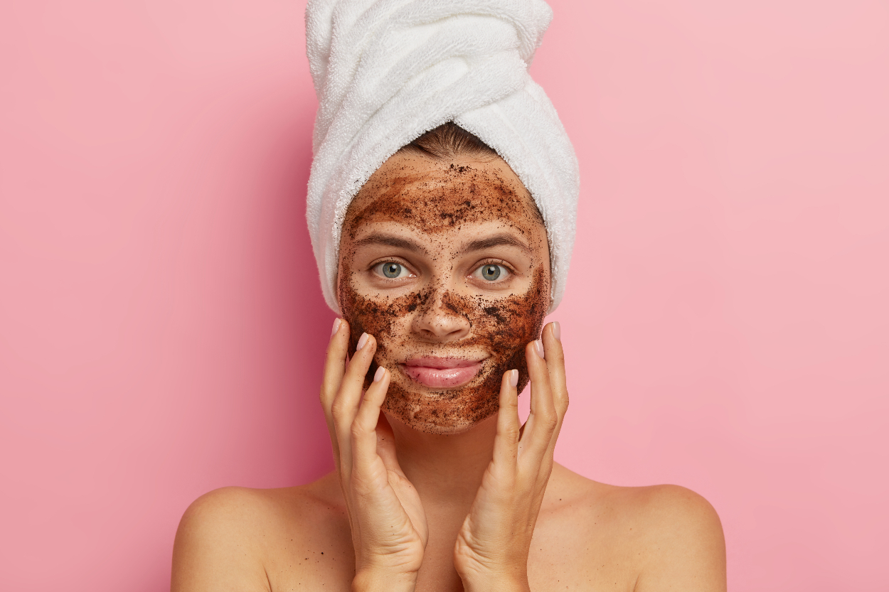 Stop Pakai Scrub! 7 Olahan Masker Dapur Ini Bikin Kulit Cerah dan Glowing dalam Sekejap! gbr