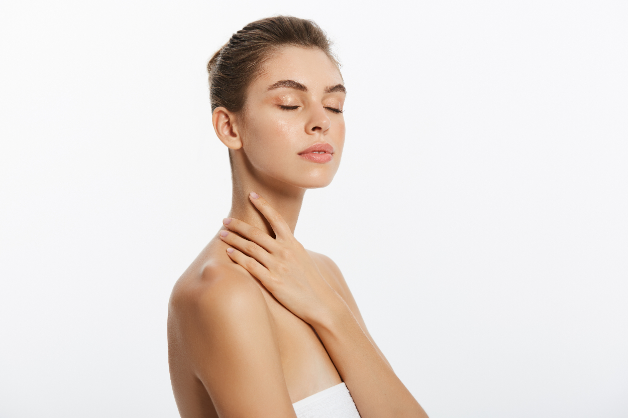 Cara Efektif Mengurangi Stretch Mark di Kulit, Salah Satunya Microneedling gbr