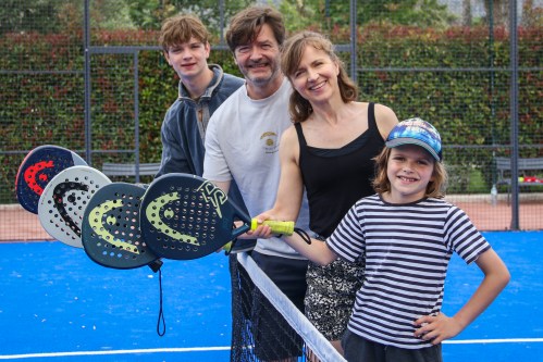 Kenapa Padel Jadi Tren Baru di Kalangan Selebriti dan Anak Muda? 7 Fakta Menarik tentang Padel ini Wajib Kamu Tahu!