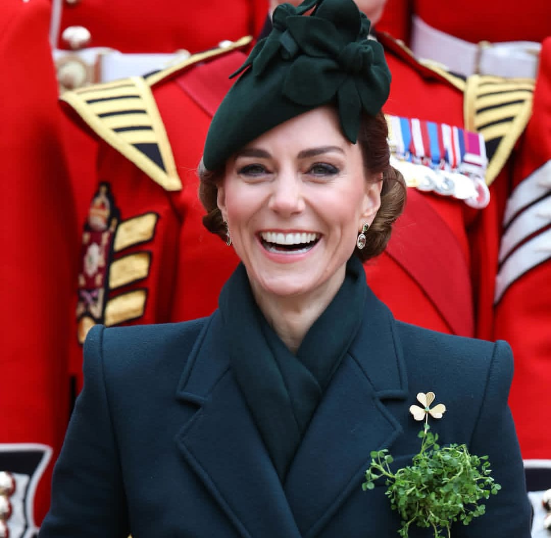 Kate Middleton Mendadak Bat...