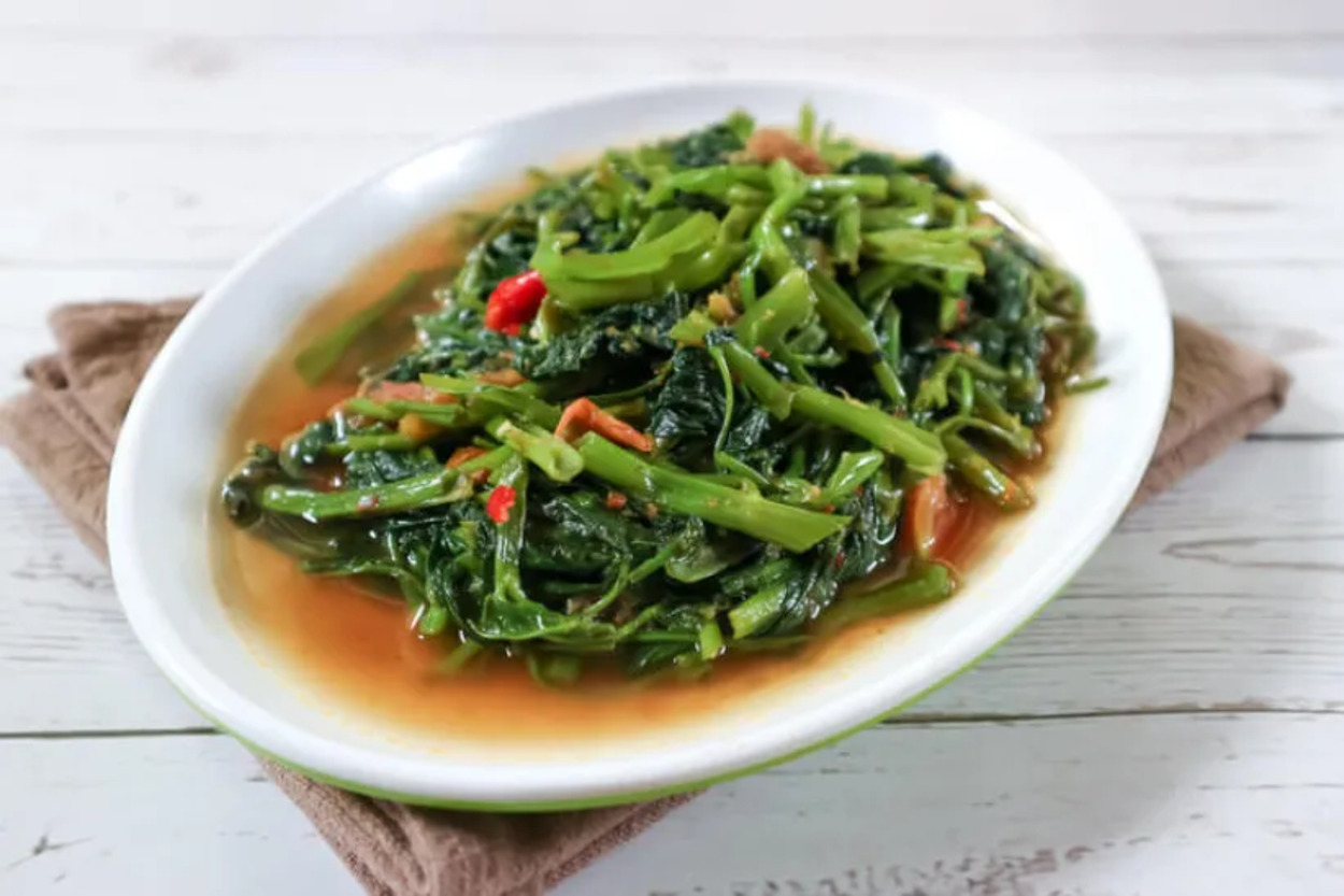 Resep Tumis Kangkung Sederh...