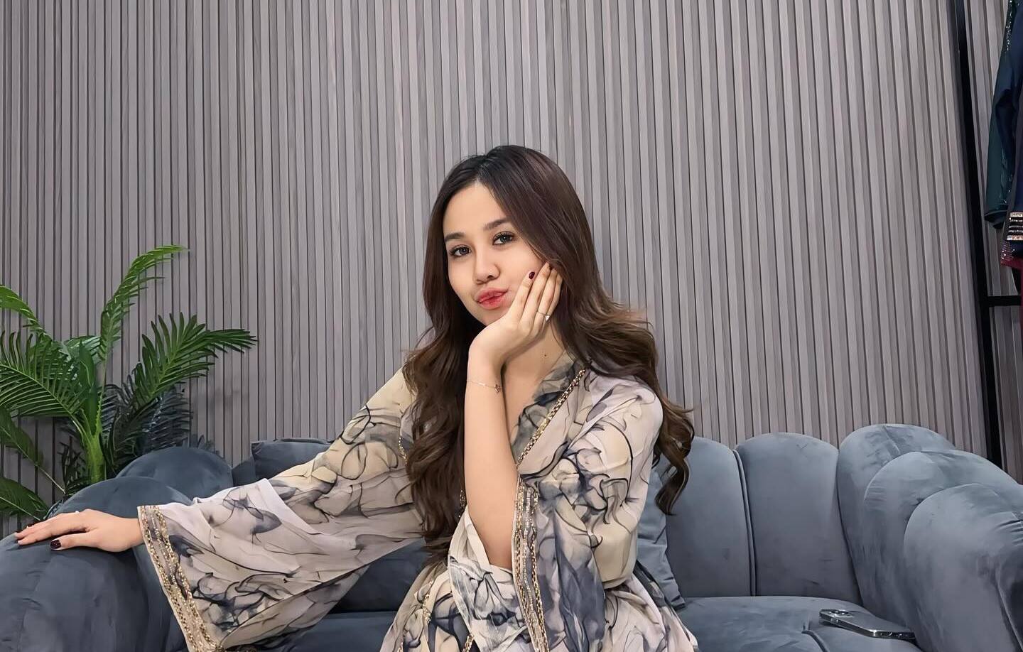 Mayang Lucyana Habiskan Rp2...