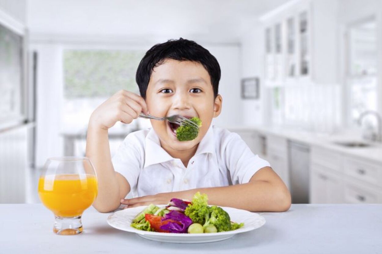 7 Makanan Ini Bikin Anak Ma...