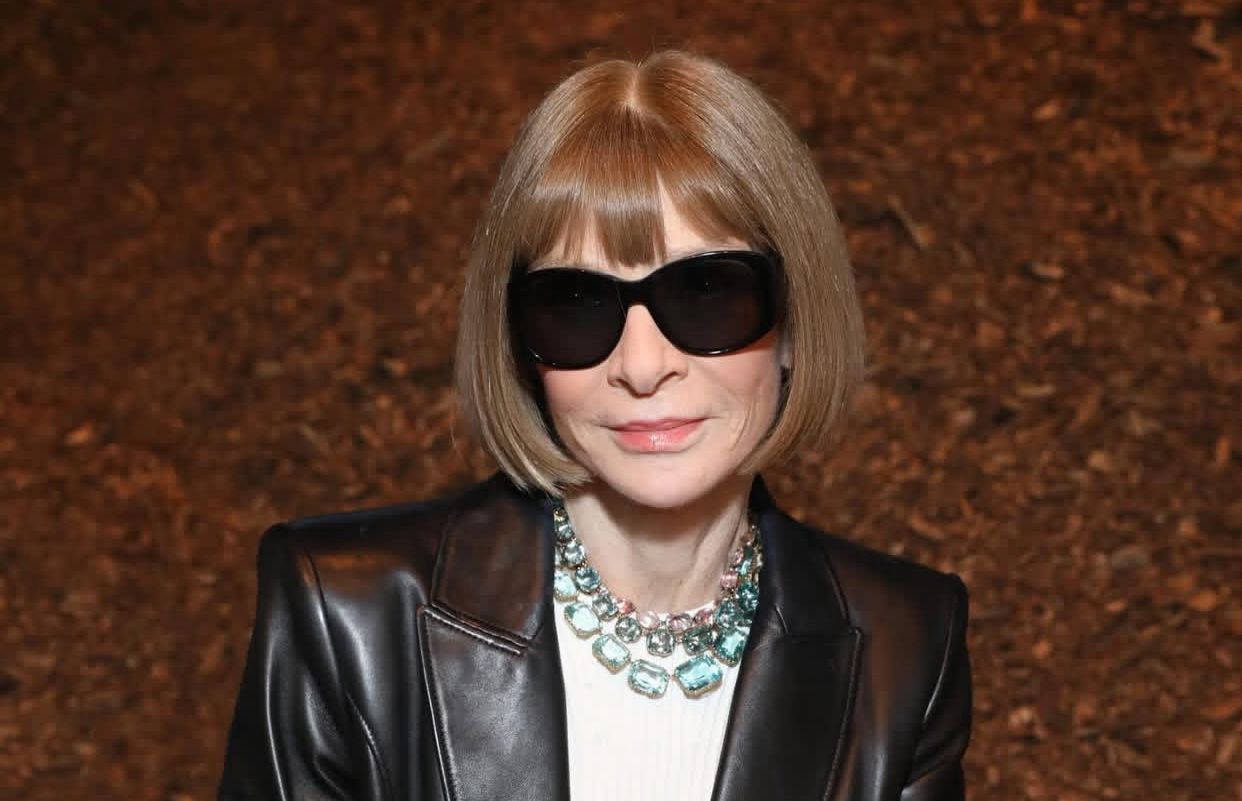 Mengapa Anna Wintour Selalu...