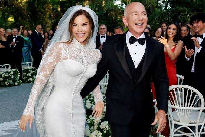 Resmi Sah! Jeff Bezos dan L...