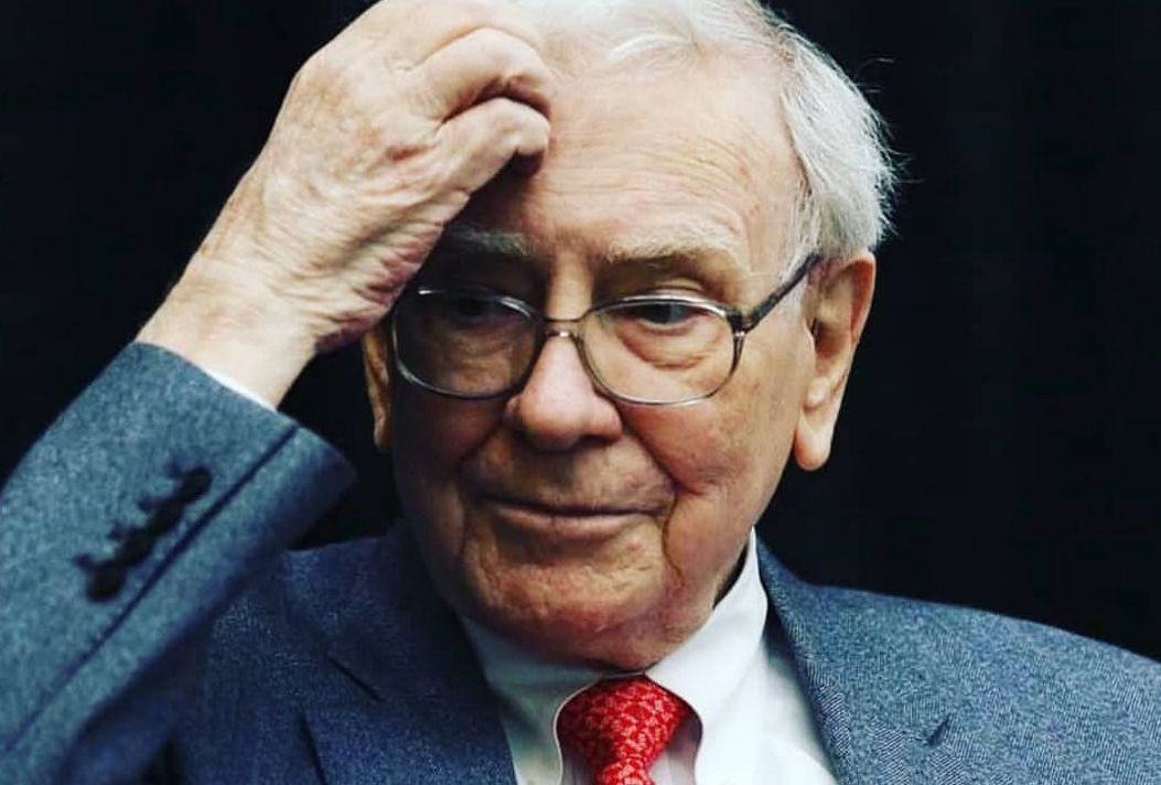 Gak Nyangka! Begini Cara Warren Buffett Hidup Super Irit Meski Jadi Salah Satu Orang Terkaya Dunia!