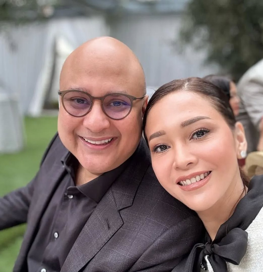 'Diratukan' Irwan Mussry, I...