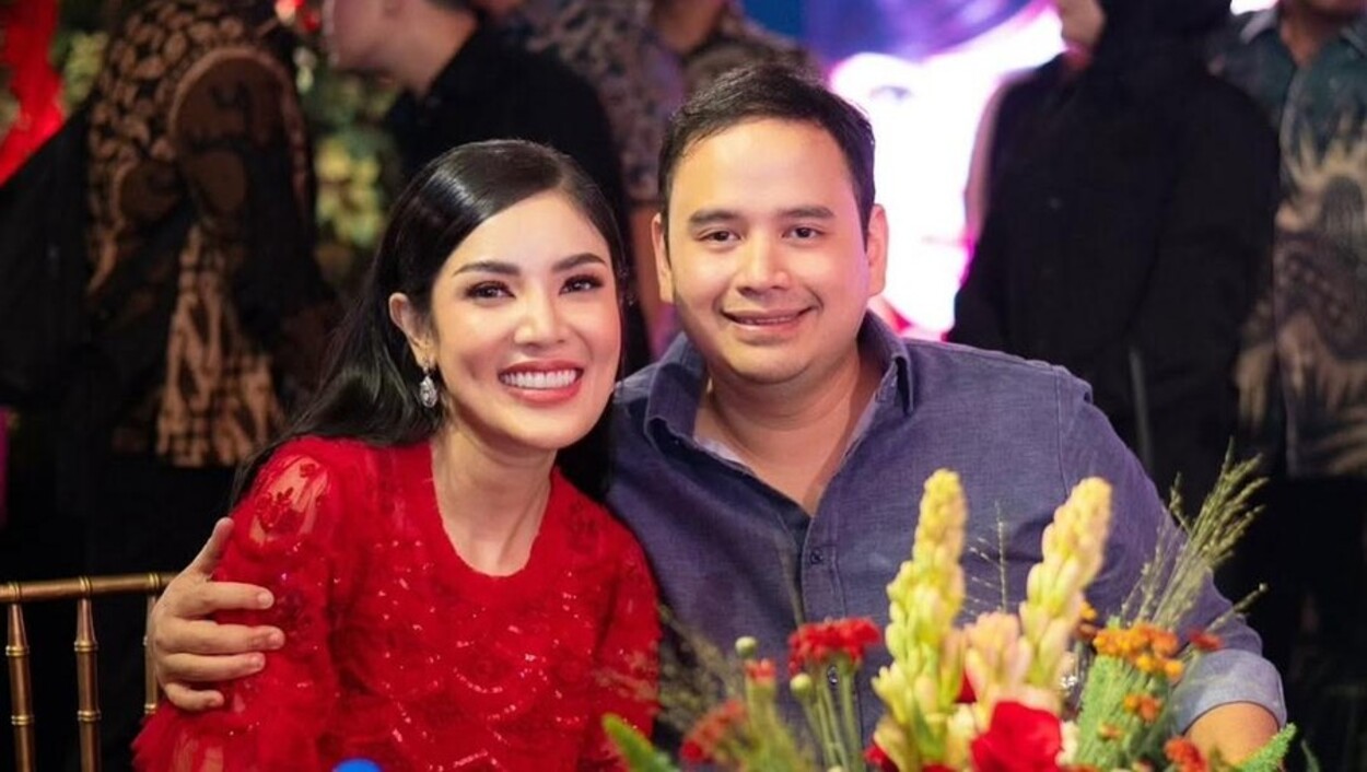 Nindy Ayunda Resmi Menikah ...