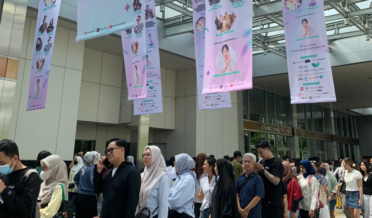 150 Ribu Pengunjung Siap Se...