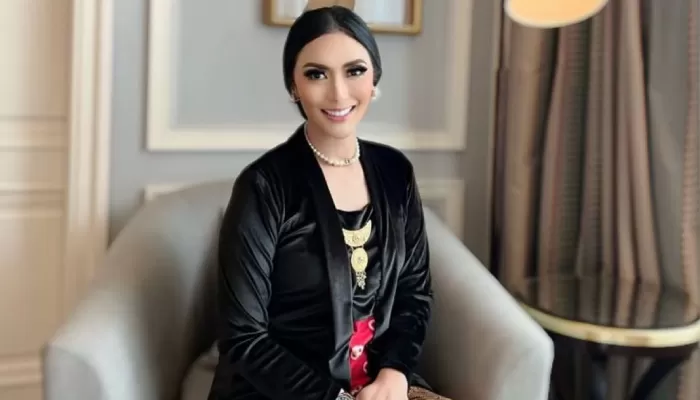 Eks Artis Jadi Istri Menter...