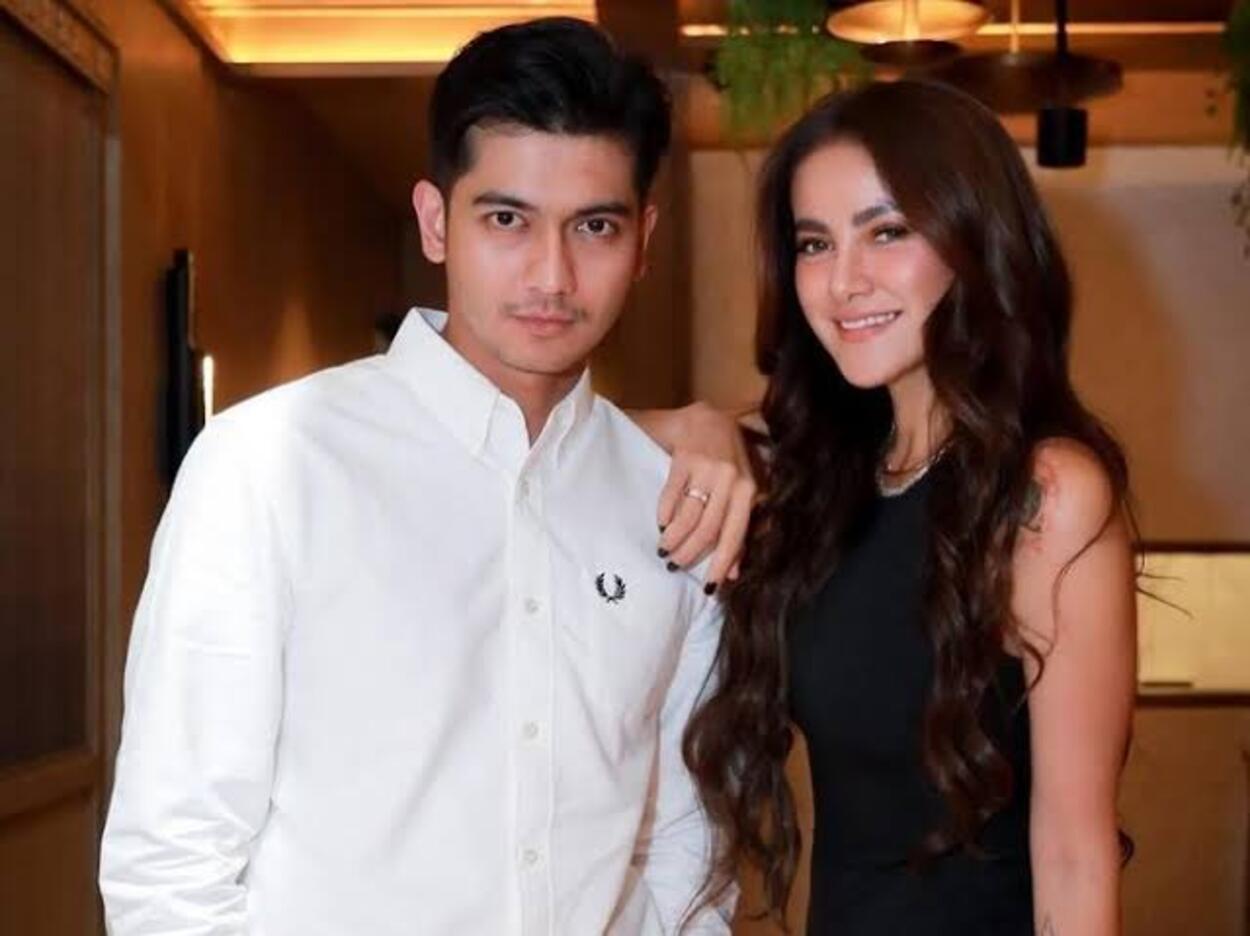 Olla Ramlan dan Teuku Ryan ...