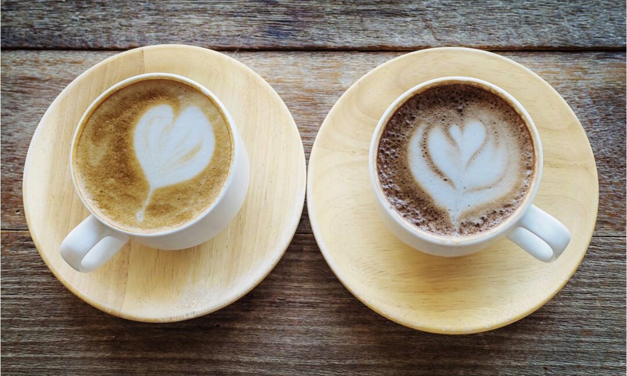 Teh atau Kopi di Pagi Hari,...