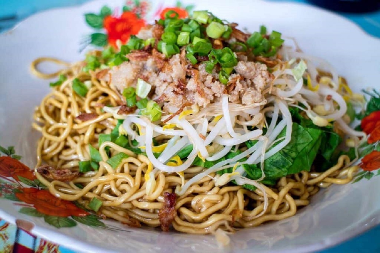Resep Mie Bangka Homemade, Rasa Autentik Cuma Modal Dapur Rumah! gbr