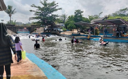 Sensasi Liburan di Wisata Kali Alam: Terapi Ikan dan Pemandian Alami Menyegarkan Jiwa
