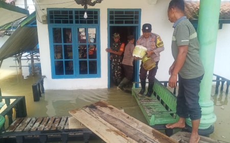 Banjir Way Bungur: Kepedulian Polri di Tengah Derita Warga