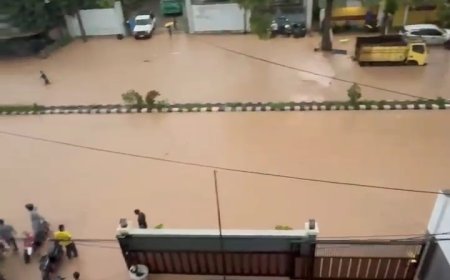 Banjir Bandang Lumpuhkan Bandar Lampung, Sejumlah Warga Dilaporkan Hilang Terbawa Arus