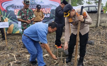 Kapolres Lampung Timur Pimpin Penanaman Jagung Serentak, Dukung Ketahanan Pangan Nasional