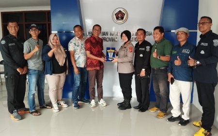 Kabid Humas Polda Lampung Sambangi Sekretariat PWI untuk Tingkatkan Sinergi dan Kolaborasi
