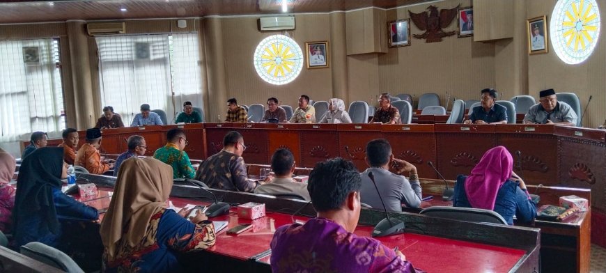 Honorer dan Pol PP Lampung Timur Desak Pemerintah Pusat Sahkan RPP ASN