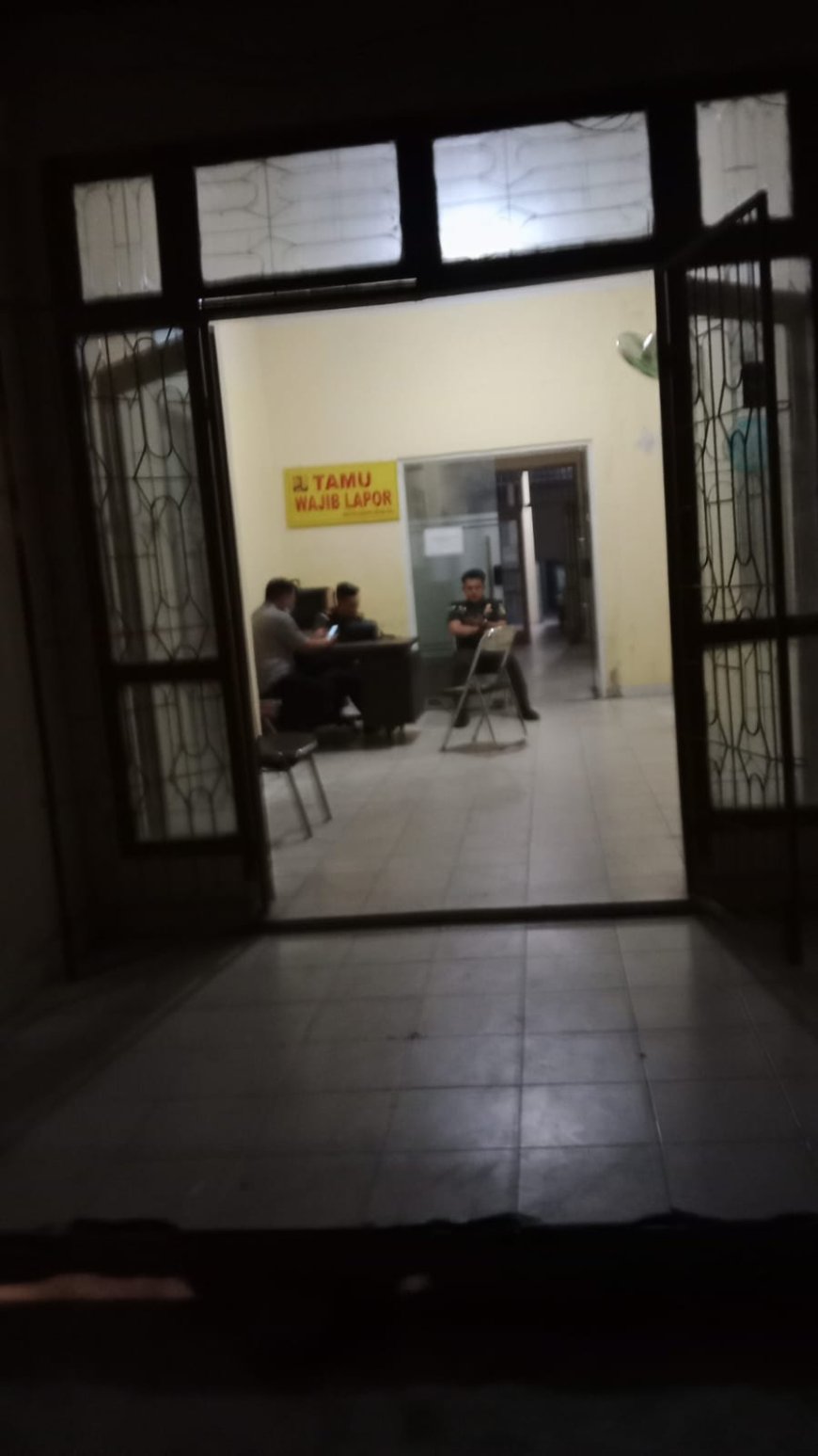 Bupati Lampung Timur Digeledah, Kejati Sita Mobil Brio hingga Tas Gucci!