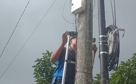 Kontroversi Atmega: Kabel WiFi Ilegal di Tiang PLN