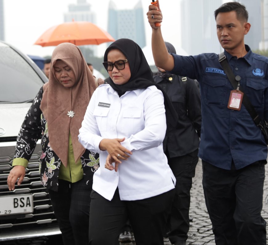 Hujan Tak Halangi Semangat Ela-Azwar di Gladi Pelantikan!