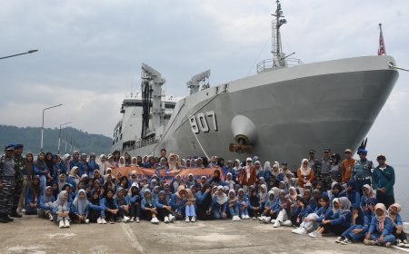 Membangun Generasi Cinta Tanah Air di Lanal Lampung