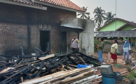 Dapur Rumahnya Ludes Terbakar, Seorang Warga di Lampung Timur Rugi Puluhan Juta Rupiah