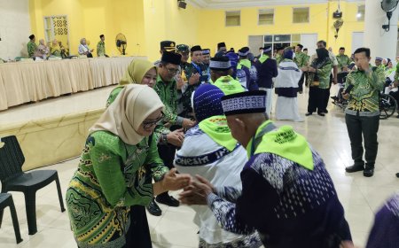 Siap Berangkat 387 Calon Haji Lampung Timur Resmi Dilepas, Kemenag Pastikan Kelengkapan Dokumen