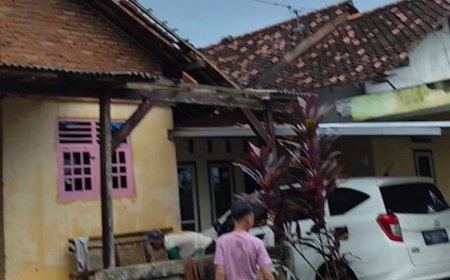 Badai Angin Puting Beliung dan Hujan Deras Langsung Rusak Warga Lampung Timur, Warga Diimbau Waspada!