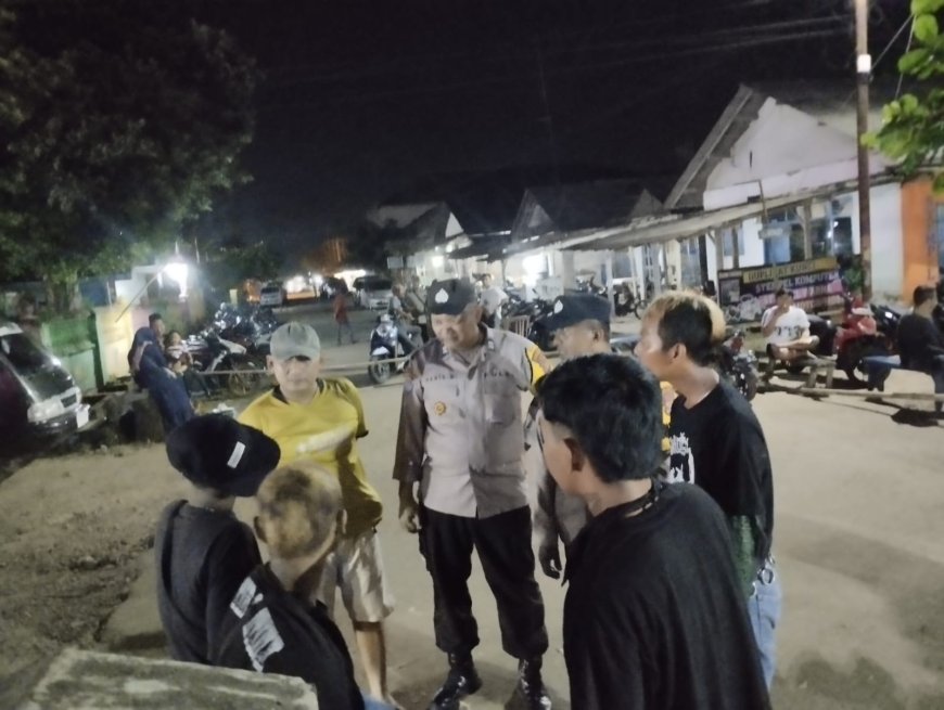 Polsek Sekampung Gencarkan Himbauan Anti Premanisme di Desa Sumbergede