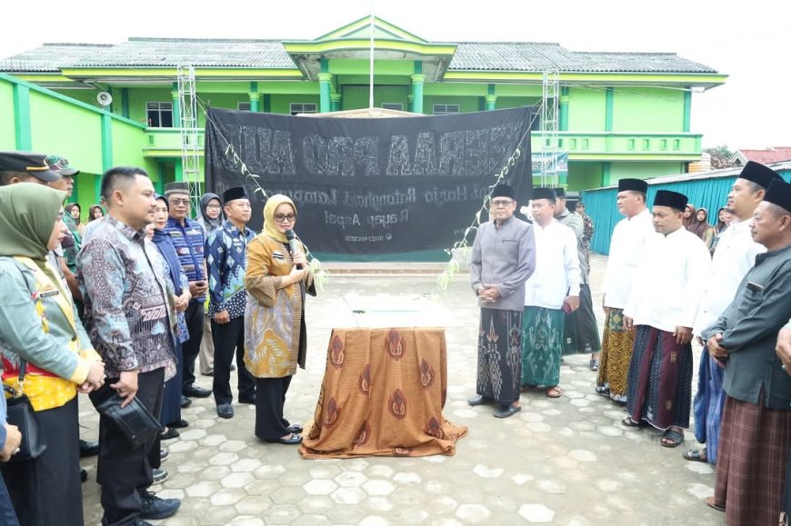 Bupati Lamtim Resmikan Pos Kesehatan Pesantren Sebagai Upaya Tingkatkan Layanan Kesehatan Santri