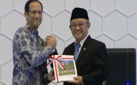 Mendikdasmen Abdul Mu’ti Ubah Aturan Nadiem Makarim, Tunjangan Sertifikasi Guru 2025 Lebih Awal dan Langsung dari Pusat