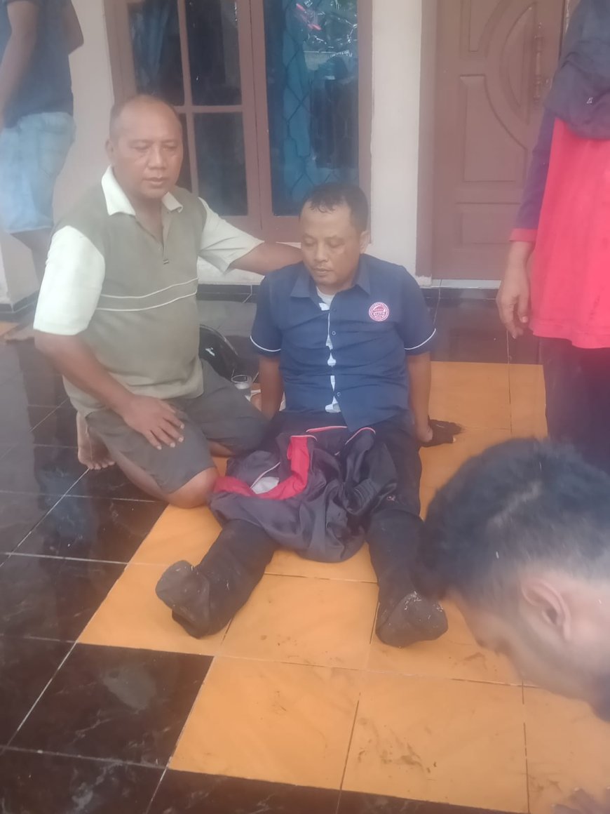 Kecelakaan di Jalan Raya Hasanuddin: Mobil Colt Box Menabrak Warung dan Pengendara Motor, Berikut Kronologinya
