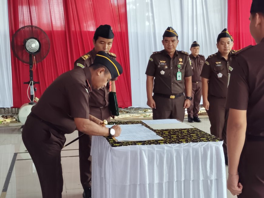 Kejari Lampung Timur Resmi Lantik Kasi Pidsus Baru, Agustinus Ba'ka Tangdililing Tekankan Loyalitas dan Profesionalisme