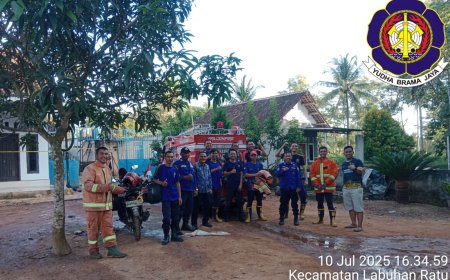 Kebakaran Dua Rumah di Lampung Timur, Damkar Turunkan Dua Armada