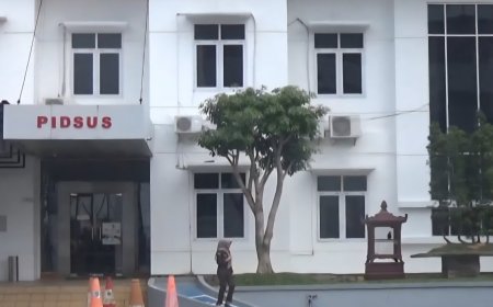 Mantan Bupati Dendi Ramadhona Diperiksa Kejati Lampung!