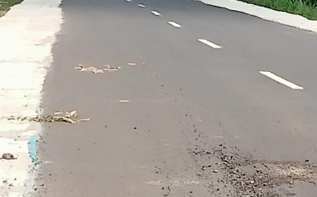 Baru Seumur Jagung, Jalan Gedong Dalam-Kota Gajah Senilai 2 Miliar Lebih Sudah Rusak