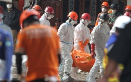 Tragedi Musala Roboh di Sidoarjo: DPR Desak Investigasi Tuntas dan Pemerintah Bantu Pesantren