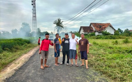 Jumat Bersih: Warga Pasar Sukadana Gotong Royong Rute "Fun Run" 5K Kodim Lampung Timur