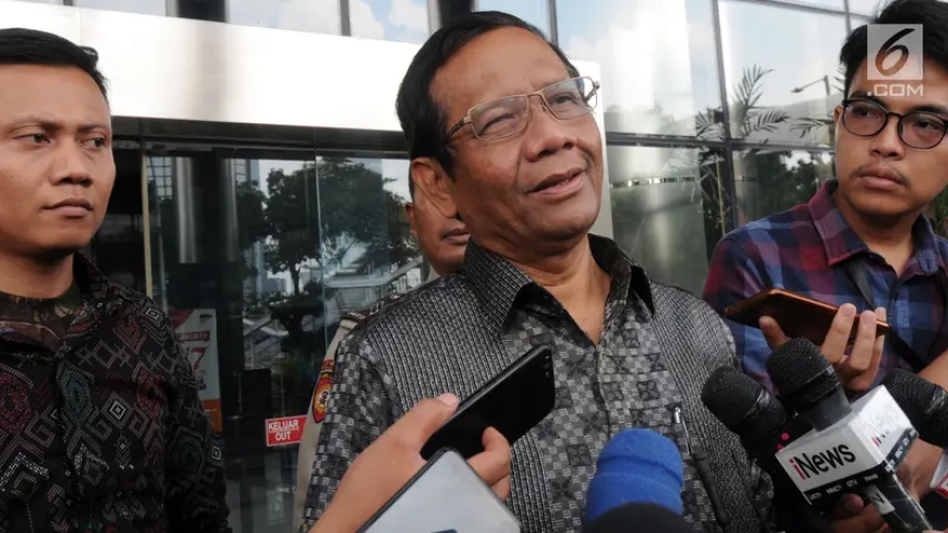 Mahfud Md Kritik KPK Soal Kereta Cepat Whoosh: Harusnya Proaktif, Bukan Minta Laporan!