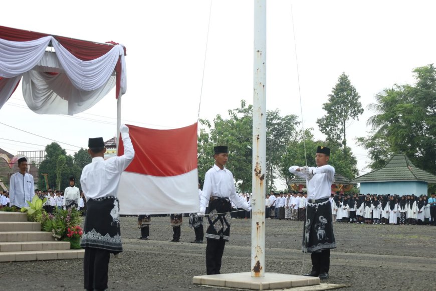 Presiden Prabowo Setujui Pembentukan Ditjen Pesantren, Kado Spesial di Hari Santri 2025!