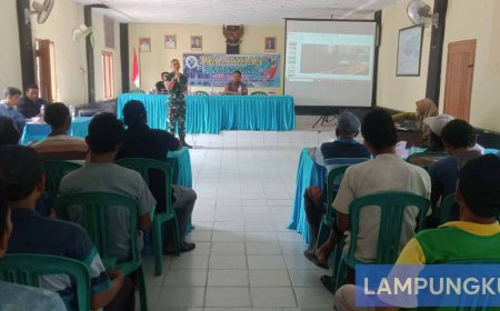 Linmas Banarjoyo Ditempa Fisik dan Wawasan Kebangsaan Demi Desa Aman dan Kondusif