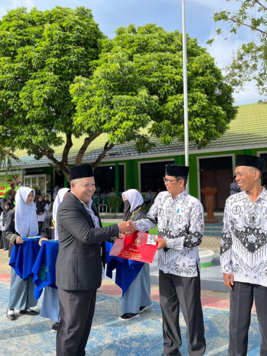 Hari Guru Nasional MAN 1 Lampung Timur, Rubangi: Guru Adalah Pelita Bangsa